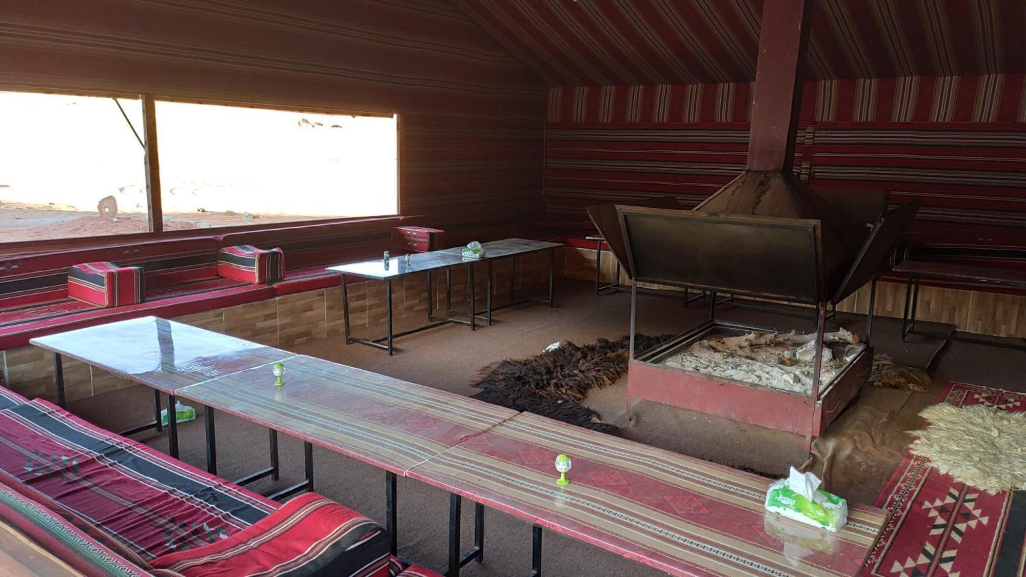 Wadi Rum Old Bedouin Camp Eksteriør billede